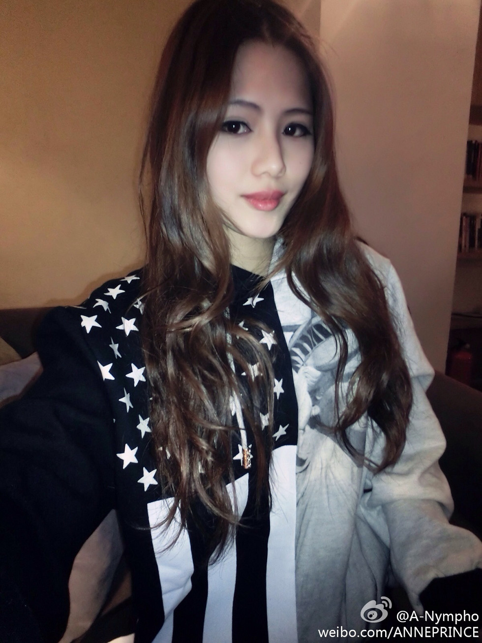 内地嫩模若彤boomboom丰乳大肥臀微博海量写真568P