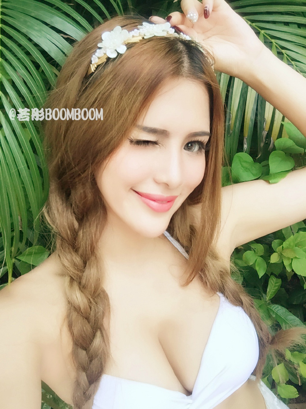 内地嫩模若彤boomboom丰乳大肥臀微博海量写真568P