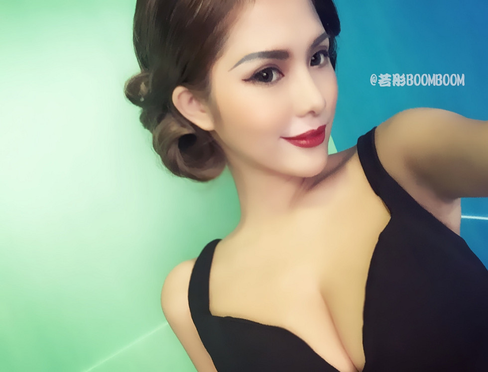 内地嫩模若彤boomboom丰乳大肥臀微博海量写真568P