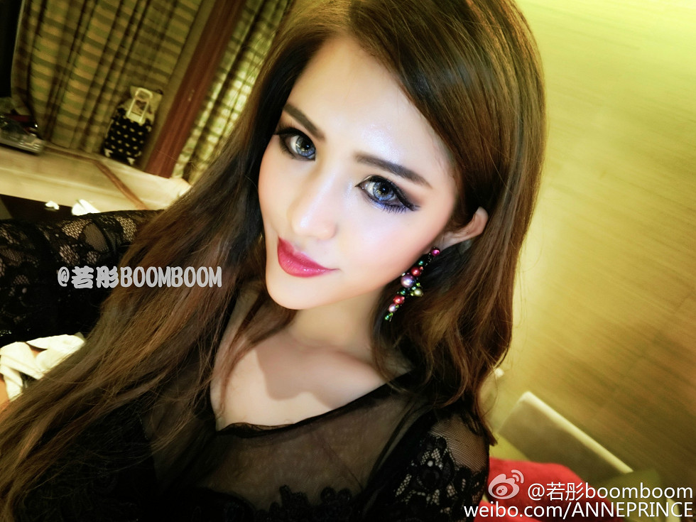 内地嫩模若彤boomboom丰乳大肥臀微博海量写真568P