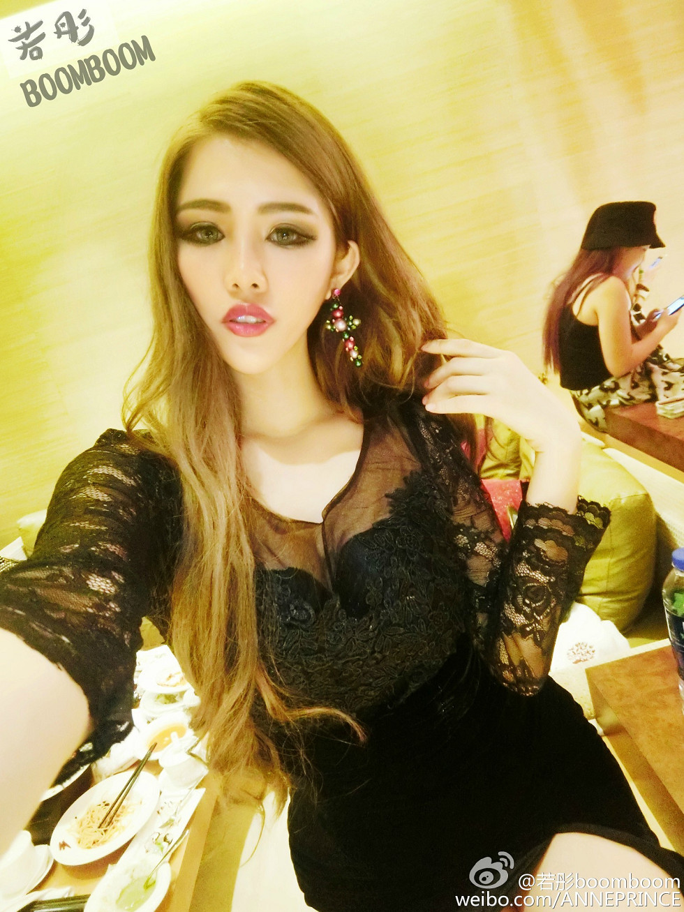 内地嫩模若彤boomboom丰乳大肥臀微博海量写真568P