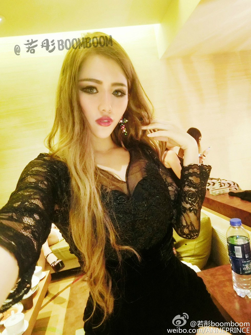 内地嫩模若彤boomboom丰乳大肥臀微博海量写真568P