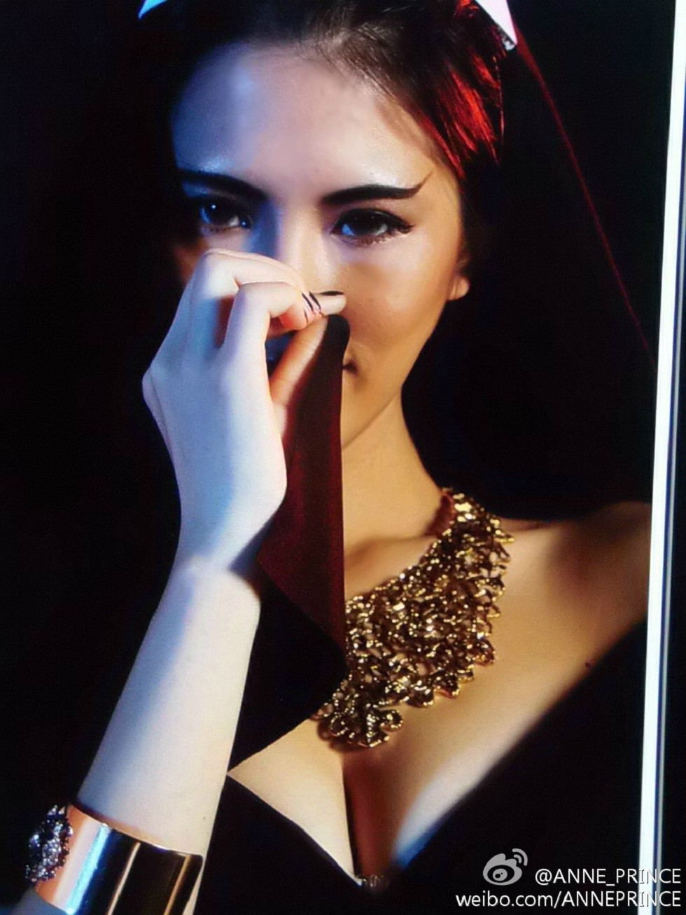 内地嫩模若彤boomboom丰乳大肥臀微博海量写真568P