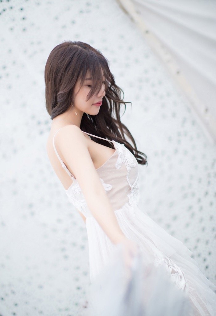 美若天仙！甜美模特杨晨晨前凸后翘韵味十足