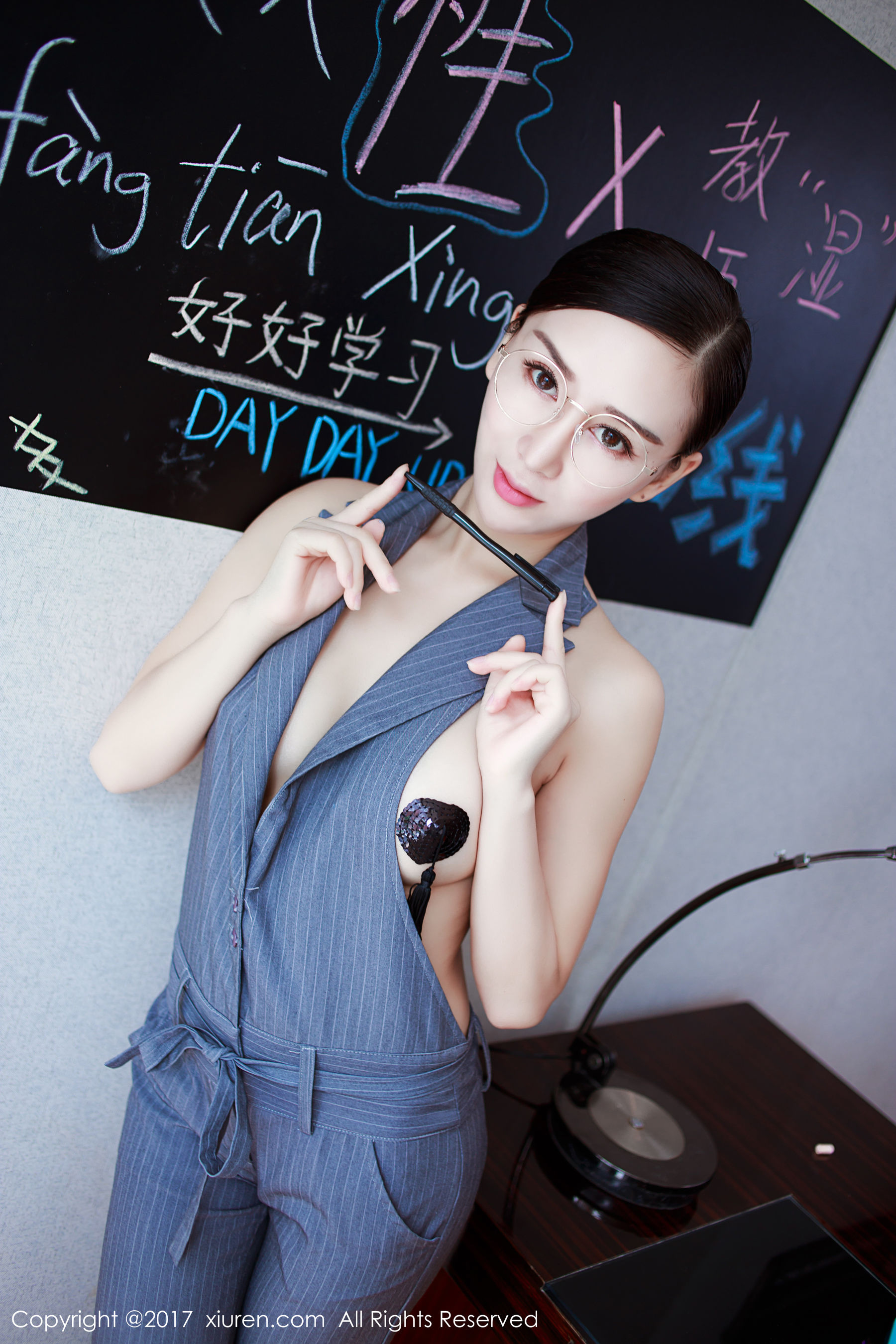 性感女神@邹晶晶女王《教师OL》 [秀人XiuRen] NO.852 写真集