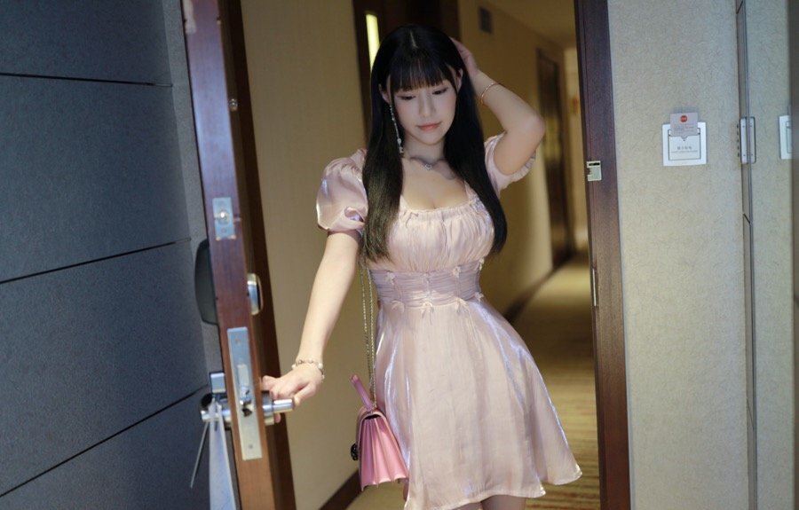 女神送上门！水嫩妹子朱可儿舌功一流让人受不了