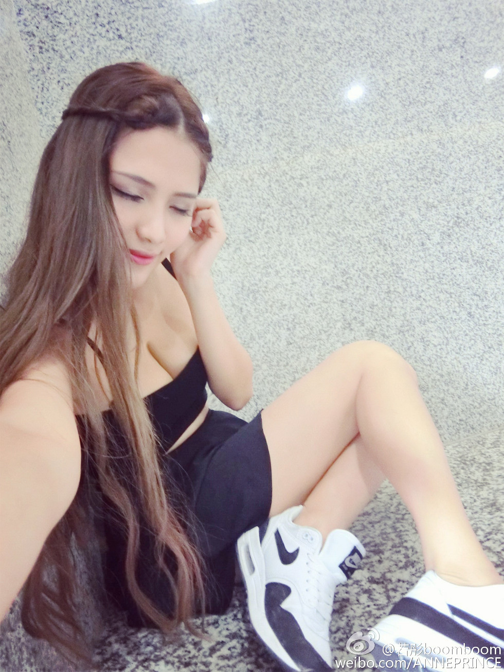 内地嫩模若彤boomboom丰乳大肥臀微博海量写真568P