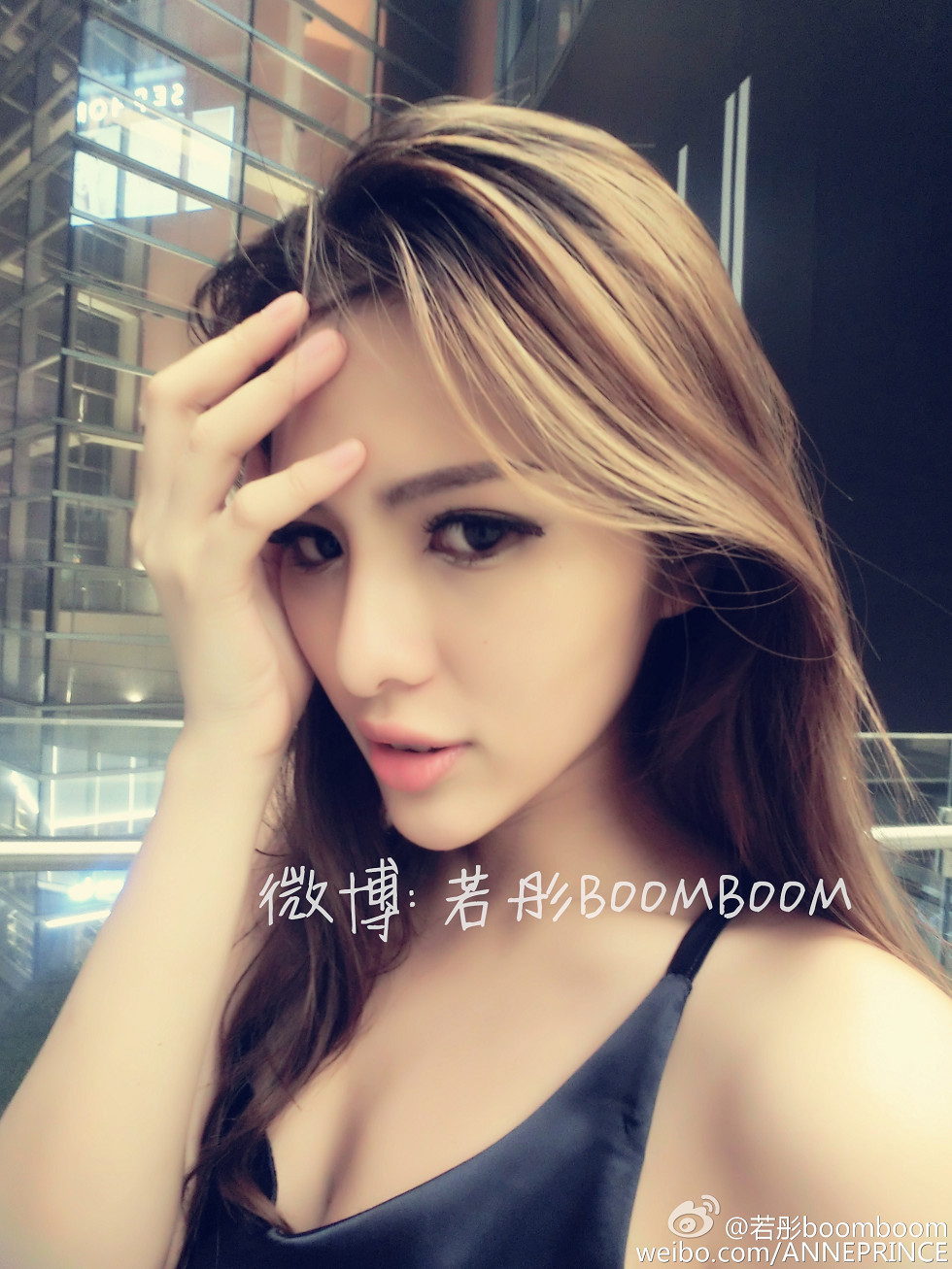 内地嫩模若彤boomboom丰乳大肥臀微博海量写真568P