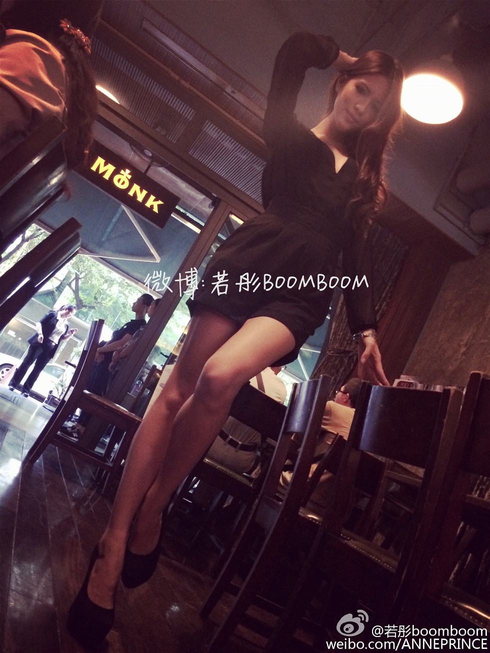 内地嫩模若彤boomboom丰乳大肥臀微博海量写真568P