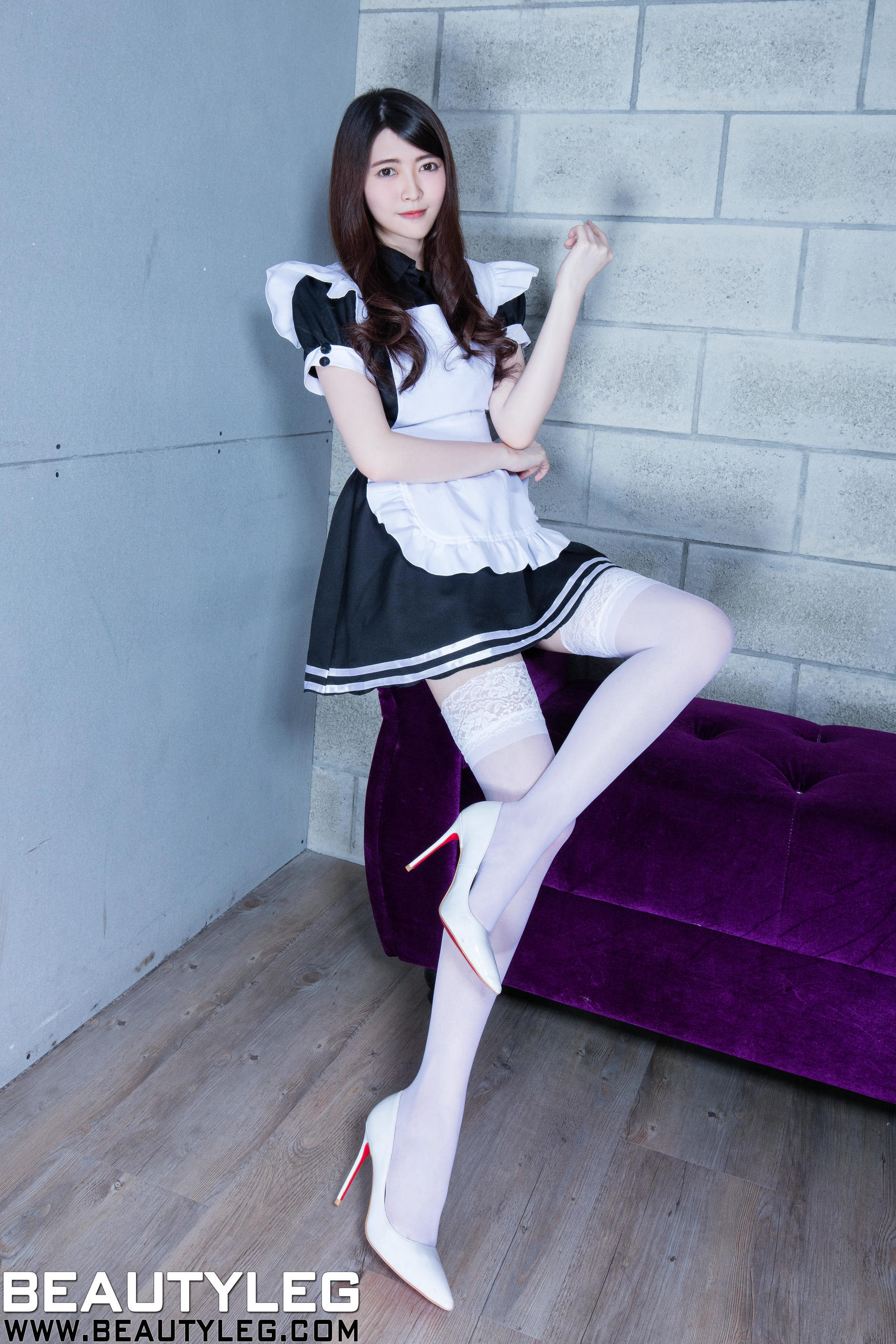 腿模黄品瑄Brindy《黑丝旗袍+套裙+女仆》 [BeautyLeg] No.1543 美腿写真集