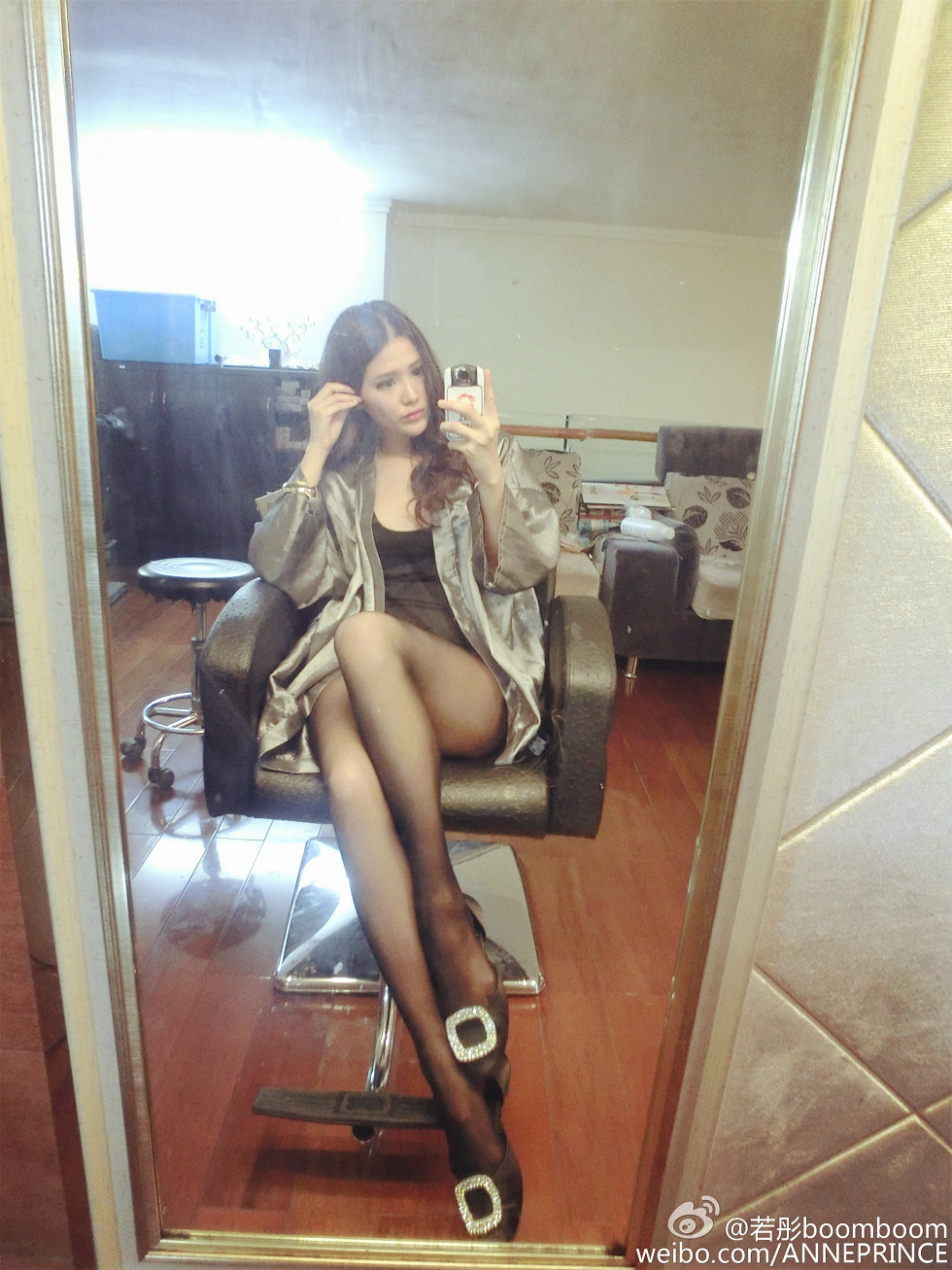 内地嫩模若彤boomboom丰乳大肥臀微博海量写真568P