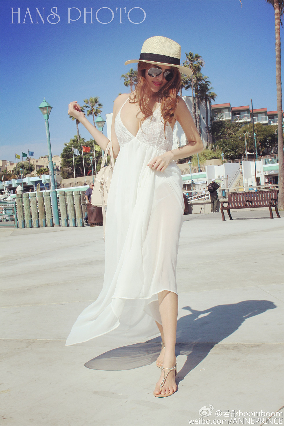 内地嫩模若彤boomboom丰乳大肥臀微博海量写真568P