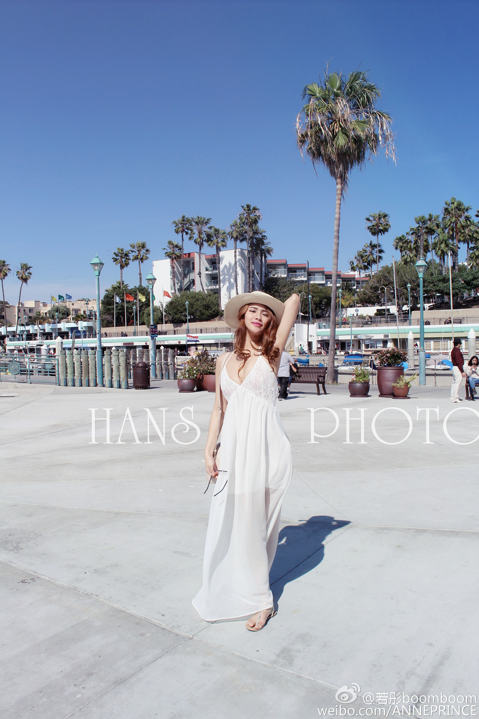 内地嫩模若彤boomboom丰乳大肥臀微博海量写真568P