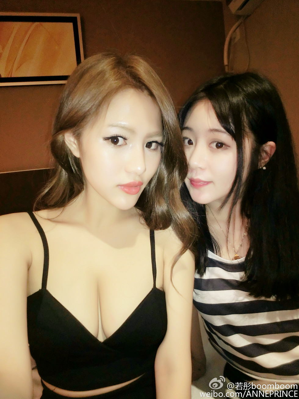 内地嫩模若彤boomboom丰乳大肥臀微博海量写真568P