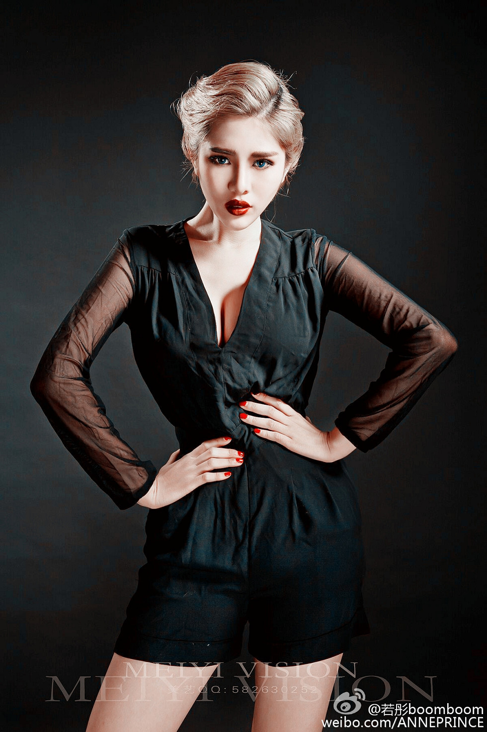 内地嫩模若彤boomboom丰乳大肥臀微博海量写真568P