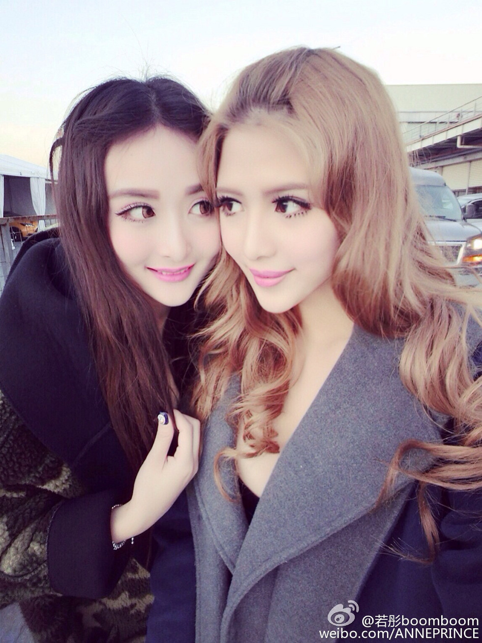 内地嫩模若彤boomboom丰乳大肥臀微博海量写真568P