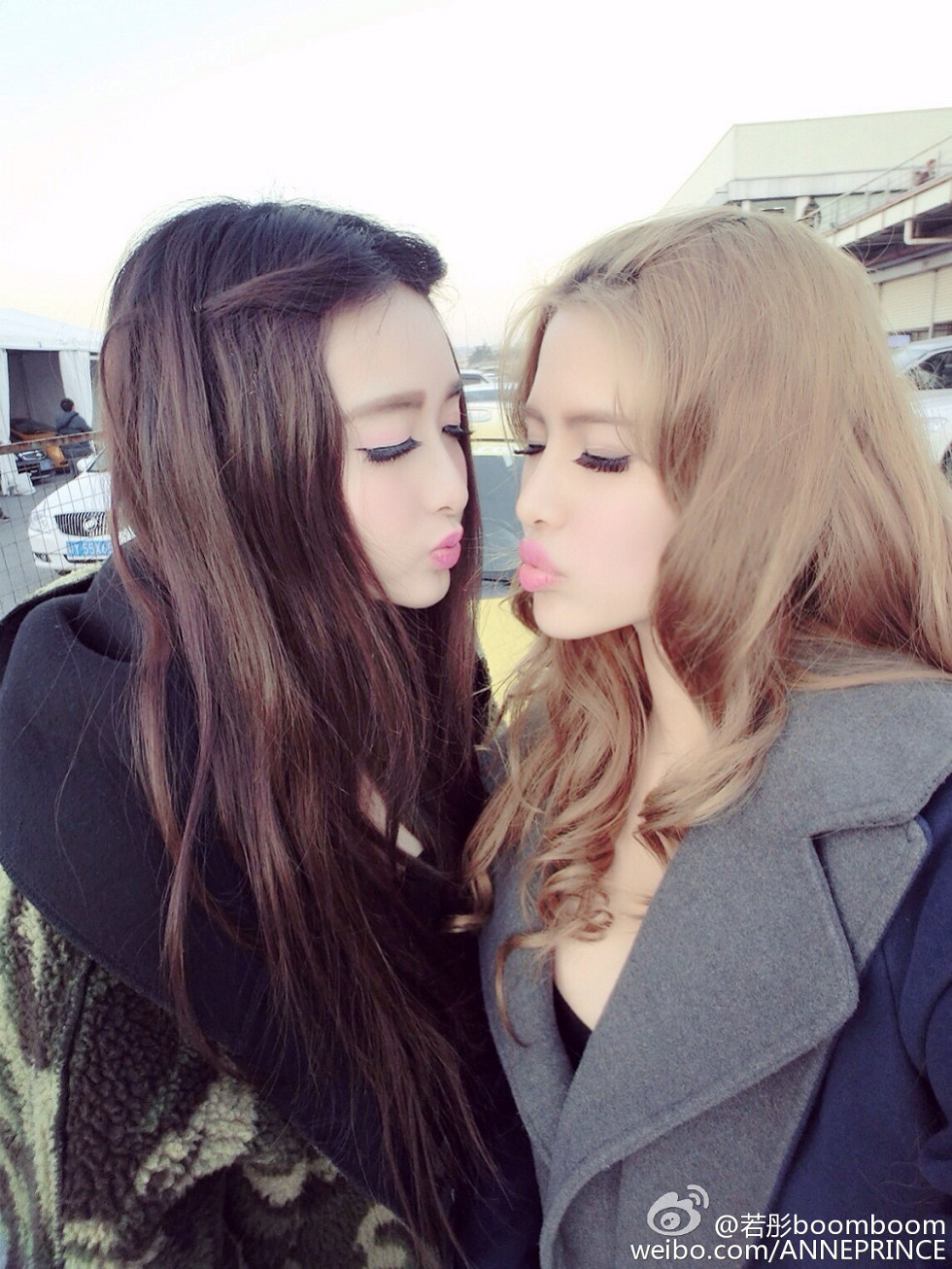 内地嫩模若彤boomboom丰乳大肥臀微博海量写真568P