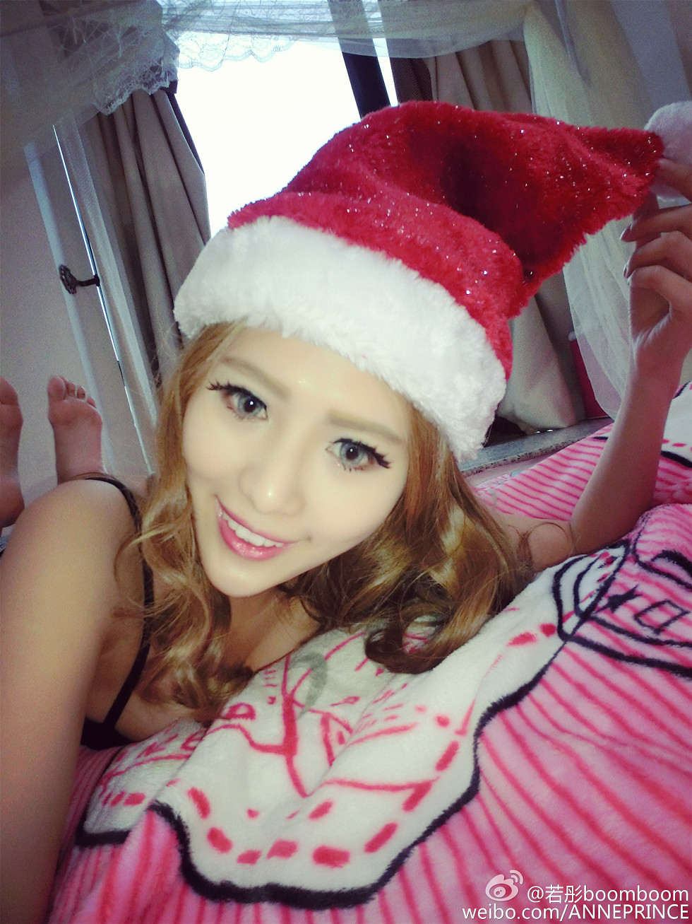 内地嫩模若彤boomboom丰乳大肥臀微博海量写真568P