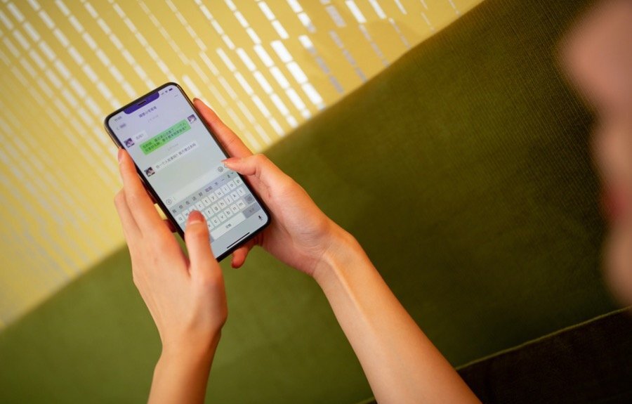 隔壁少妇寂寞有约，性感人妻阿朱老公出差等你来陪