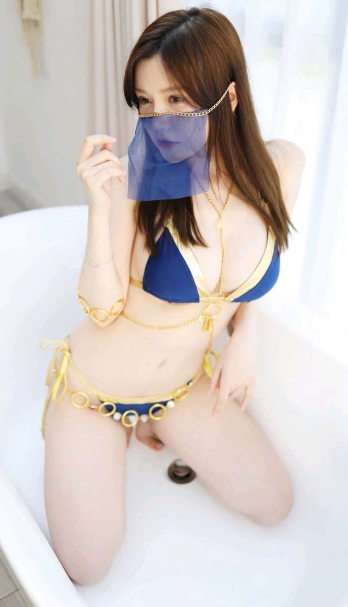 体验异国风情艳遇，甜美嫩模糯美子酥胸毕露令人回味