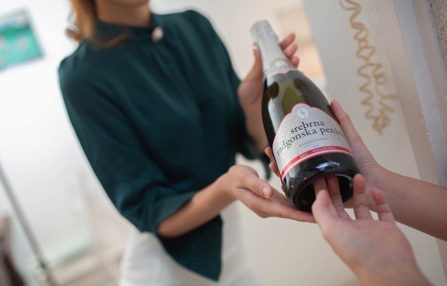 阿朱陶喜乐陆萱萱 三大美人喝酒打牌上演脱衣大战