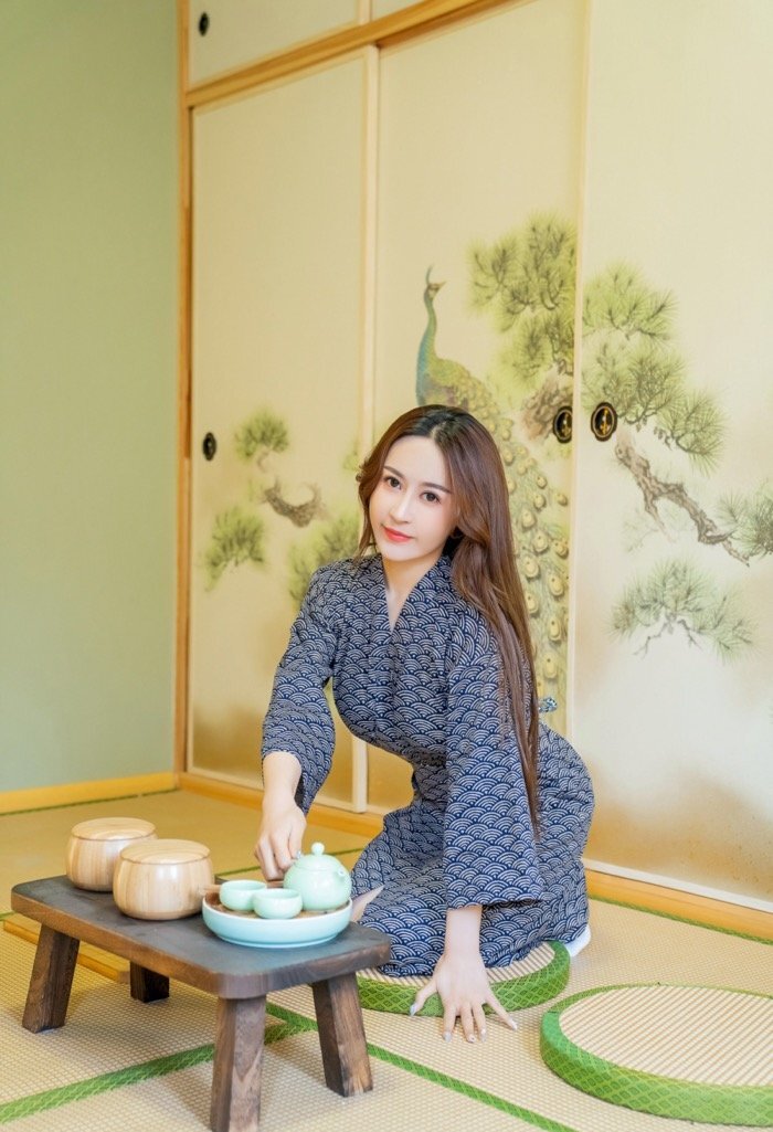 巨乳模特周井空和服写真 白嫩娇躯韵味十足