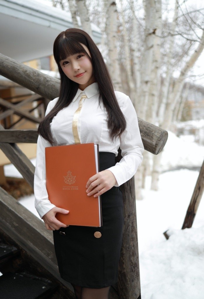 美女朱可儿变身酒店客房经理 制服诱惑全套服务