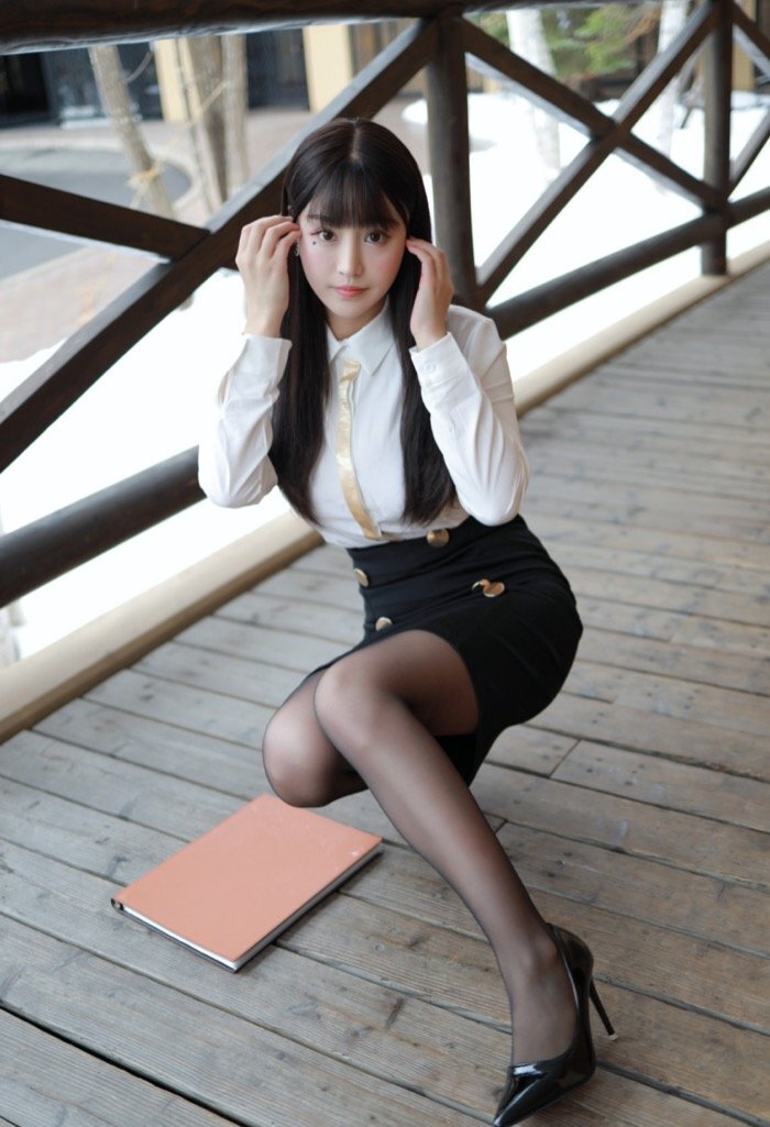 美女朱可儿变身酒店客房经理 制服诱惑全套服务