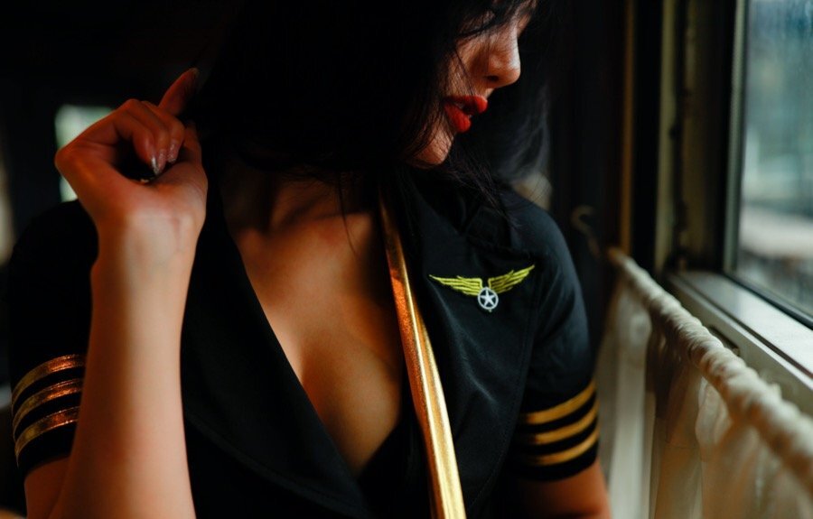 开往性福之地的列车！美女乘务员阿朱全程为您服务