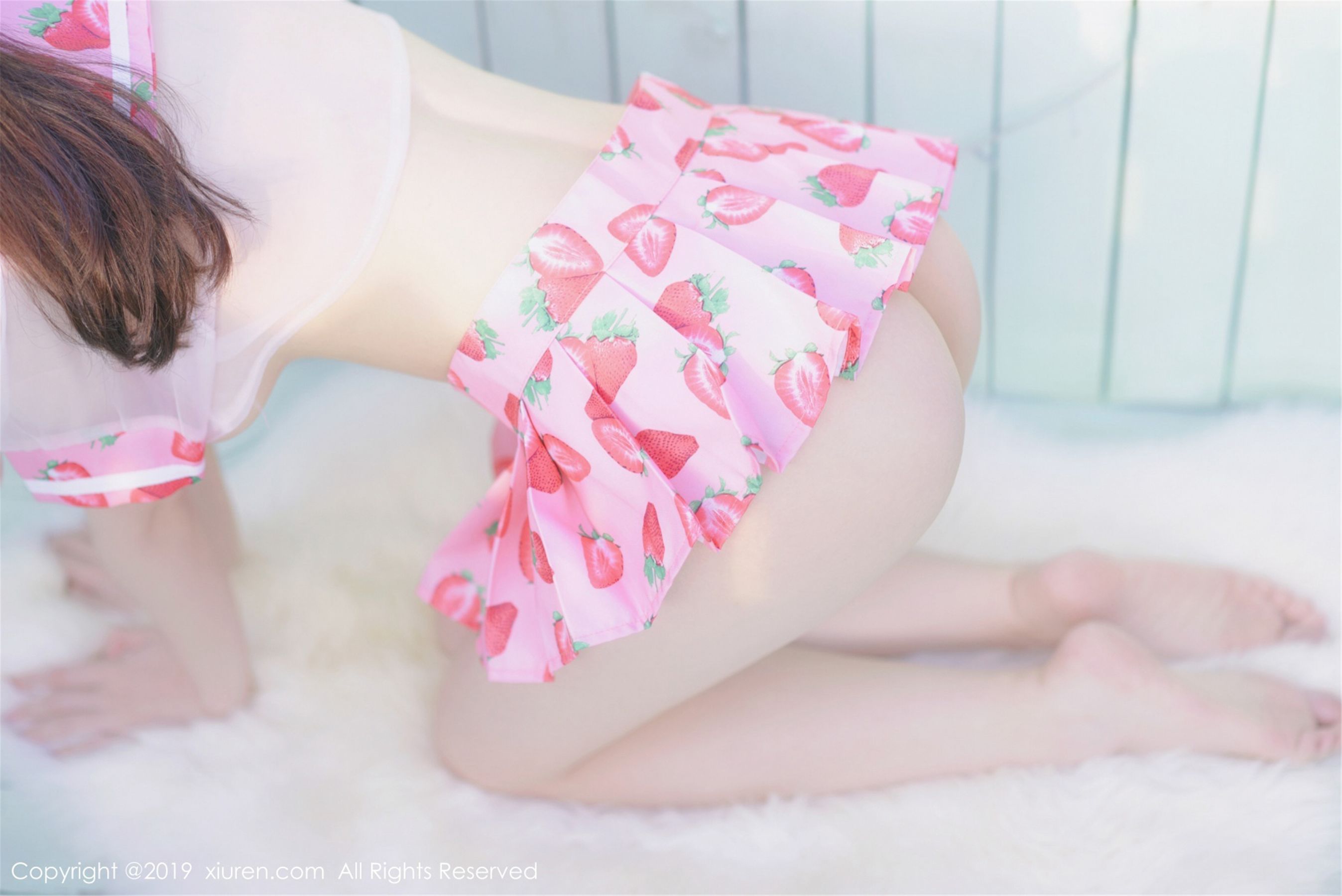 沈梦瑶《空乘制服与草莓内衣系列》 [秀人XIUREN] No.1419 写真集