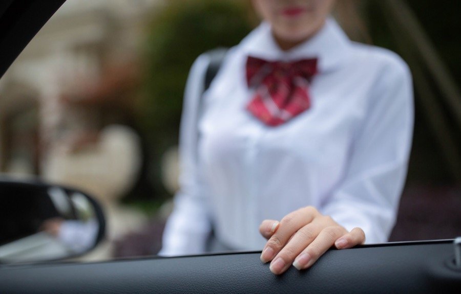 美女模特陶喜乐倾情出演：千金小姐与司机的秘密情事