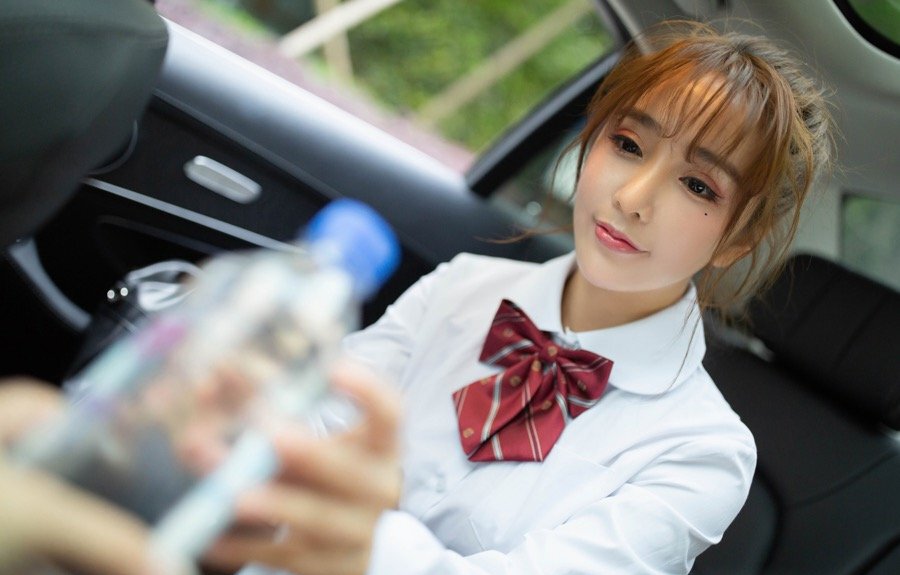 美女模特陶喜乐倾情出演：千金小姐与司机的秘密情事