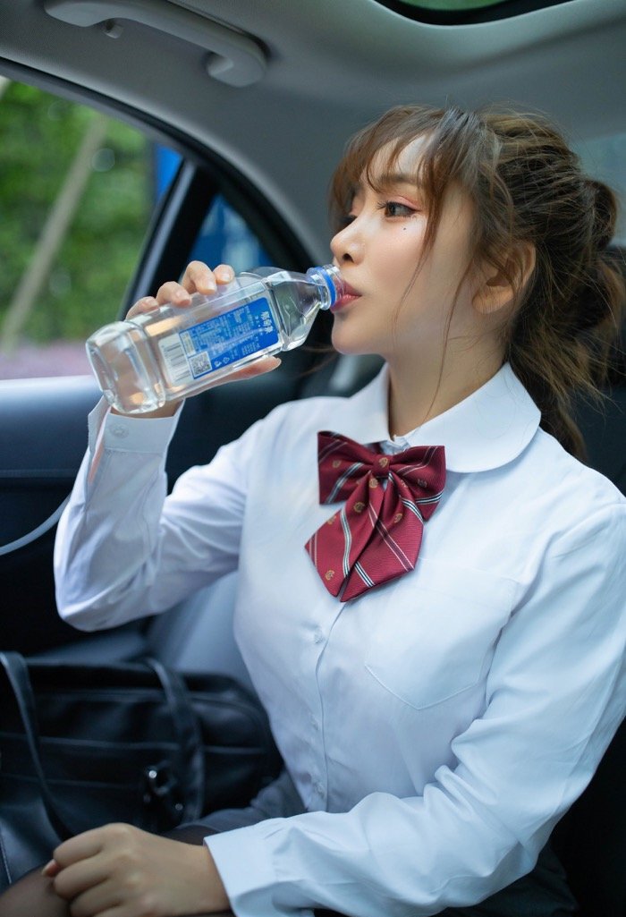 美女模特陶喜乐倾情出演：千金小姐与司机的秘密情事