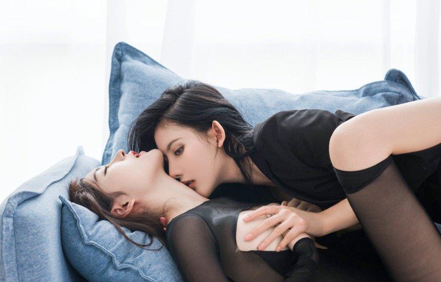 阿朱给沈梦瑶推油，欲火高涨停不下来