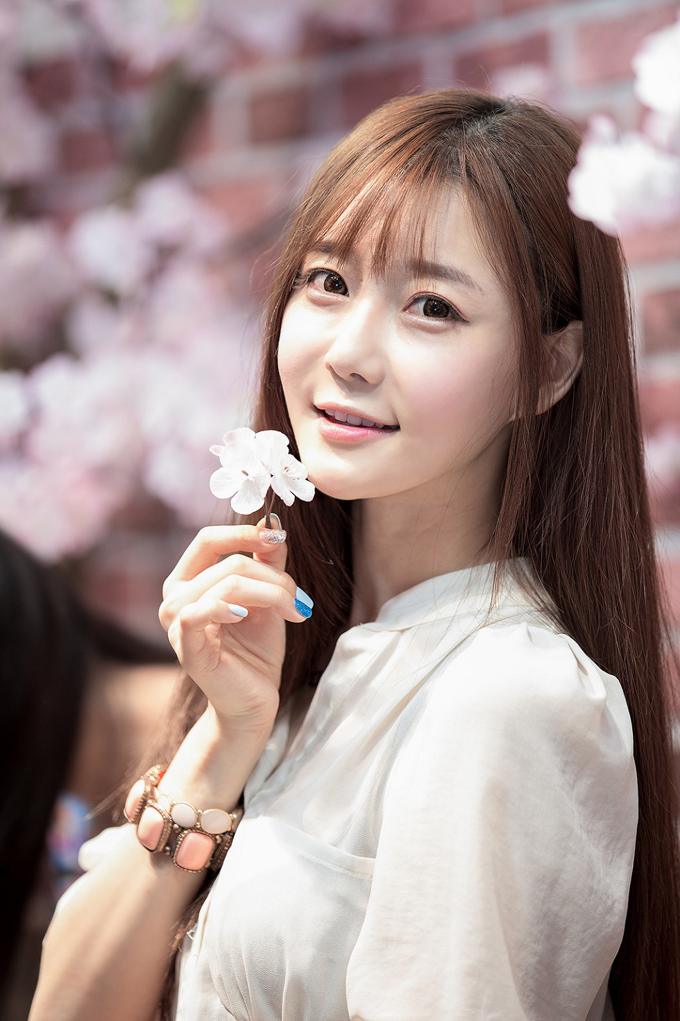 韩国赛车女郎崔瑟琪完美身材童颜巨乳海量诱惑写真339P