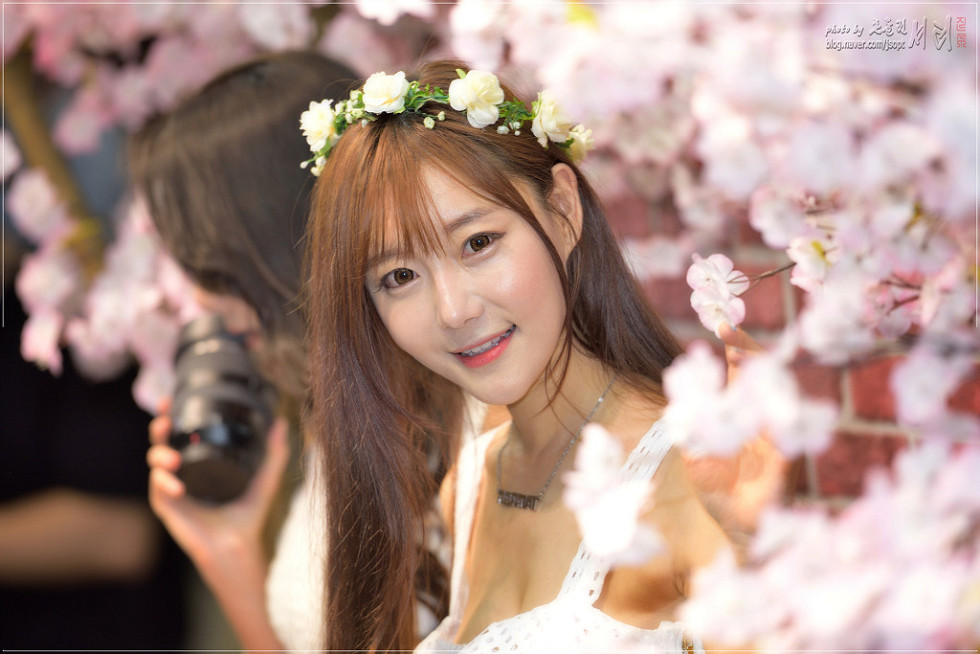 韩国赛车女郎崔瑟琪完美身材童颜巨乳海量诱惑写真339P