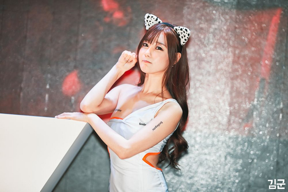 韩国赛车女郎崔瑟琪完美身材童颜巨乳海量诱惑写真339P