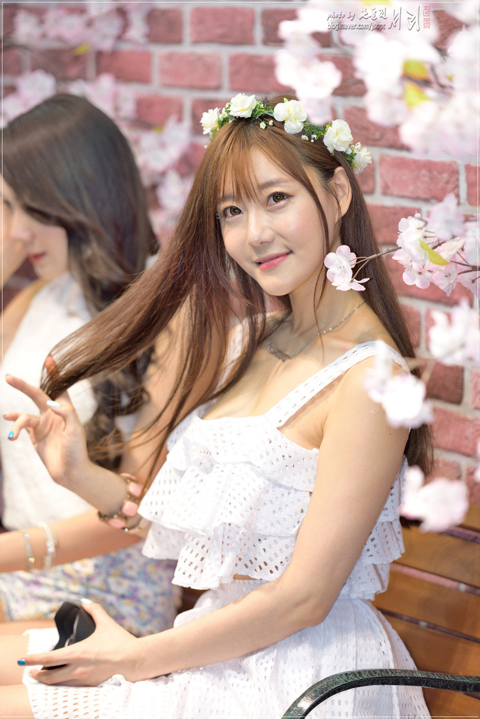 韩国赛车女郎崔瑟琪完美身材童颜巨乳海量诱惑写真339P