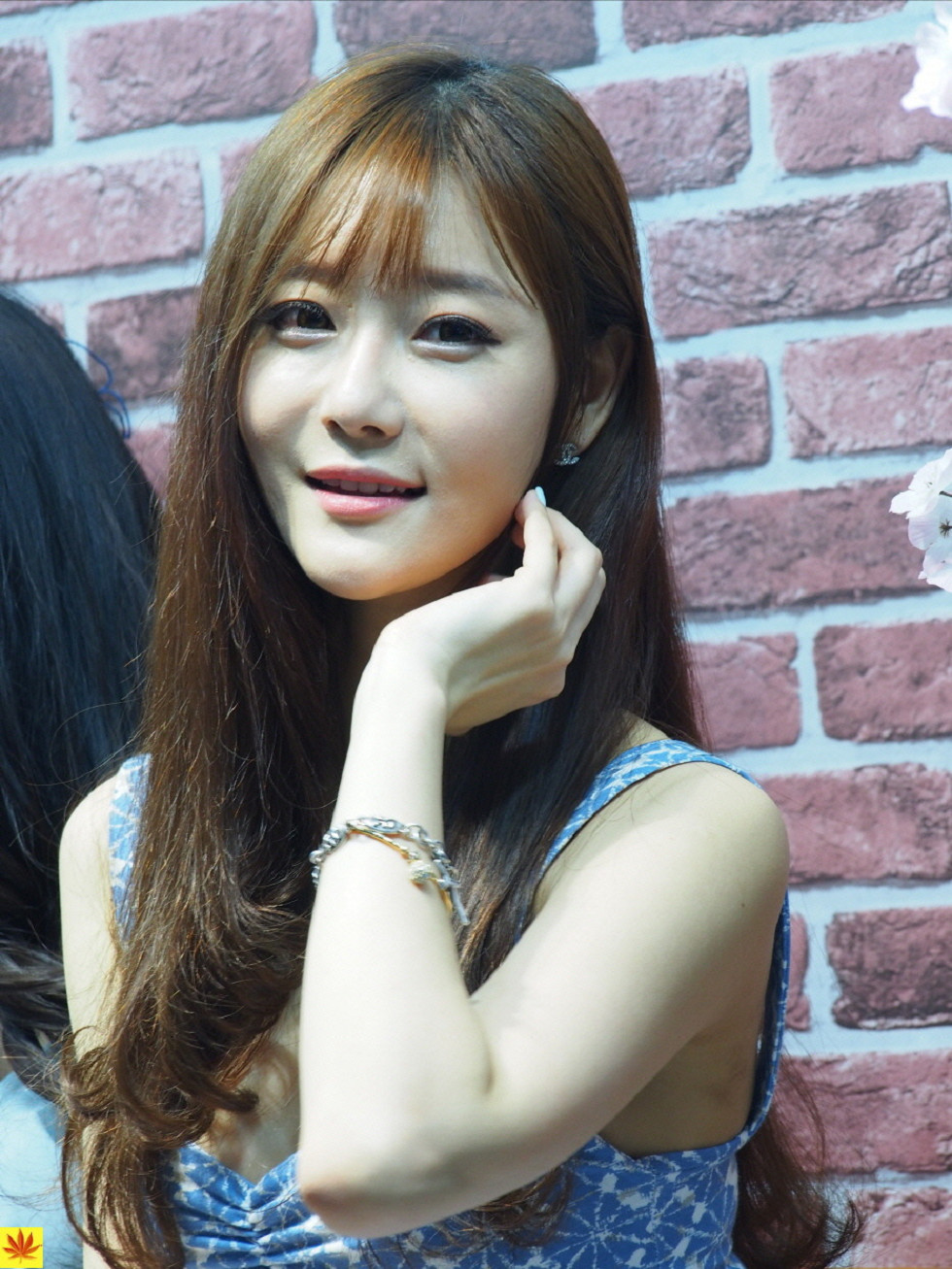 韩国赛车女郎崔瑟琪完美身材童颜巨乳海量诱惑写真339P