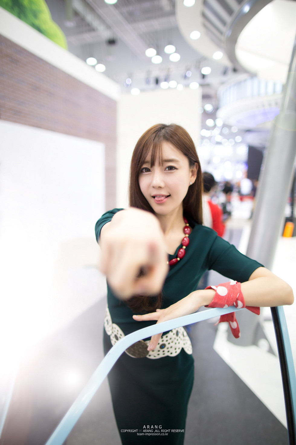 韩国赛车女郎崔瑟琪完美身材童颜巨乳海量诱惑写真339P