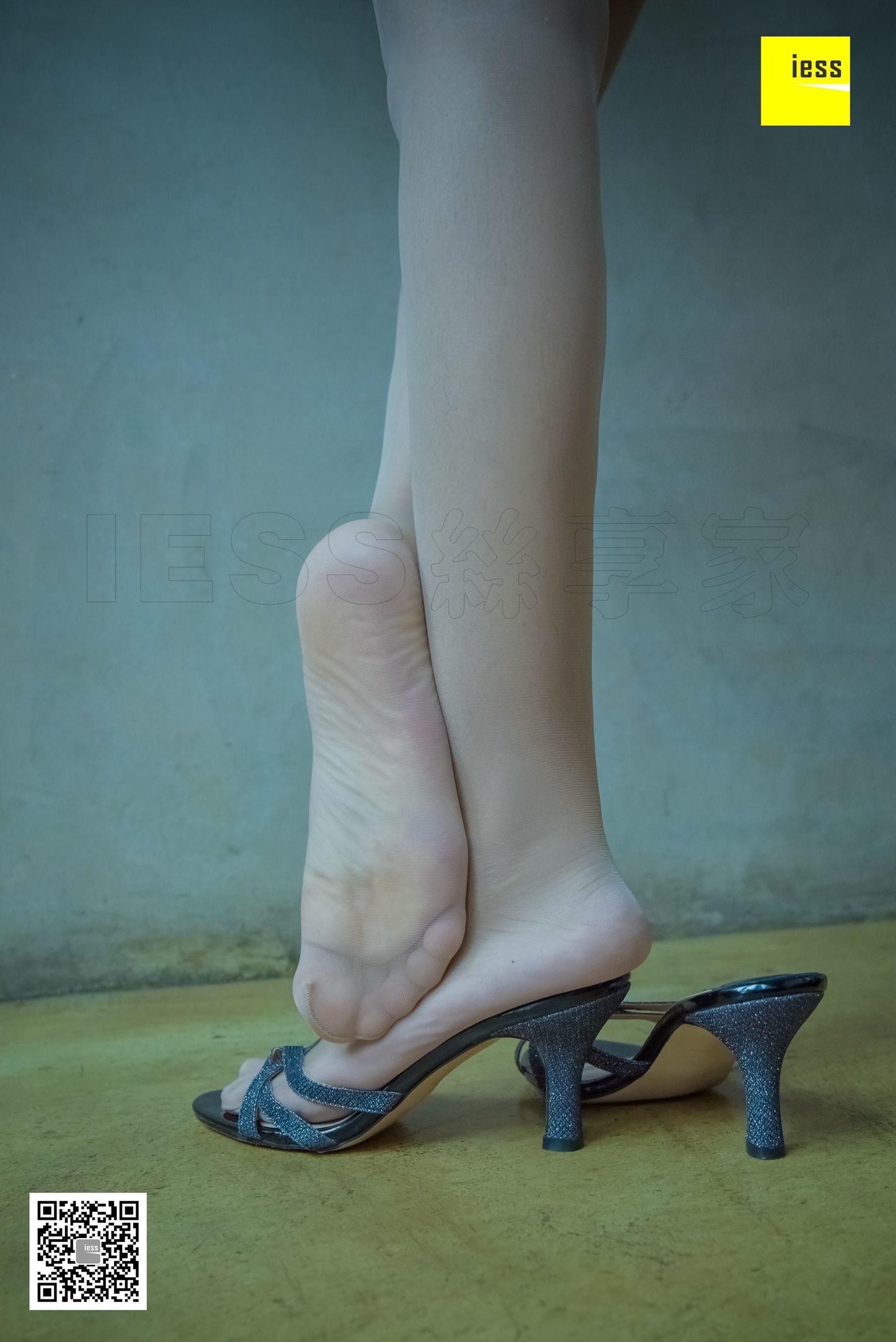 木木《风情万种肉丝凉拖》 [异思趣向IESS] 丝享家166 写真集