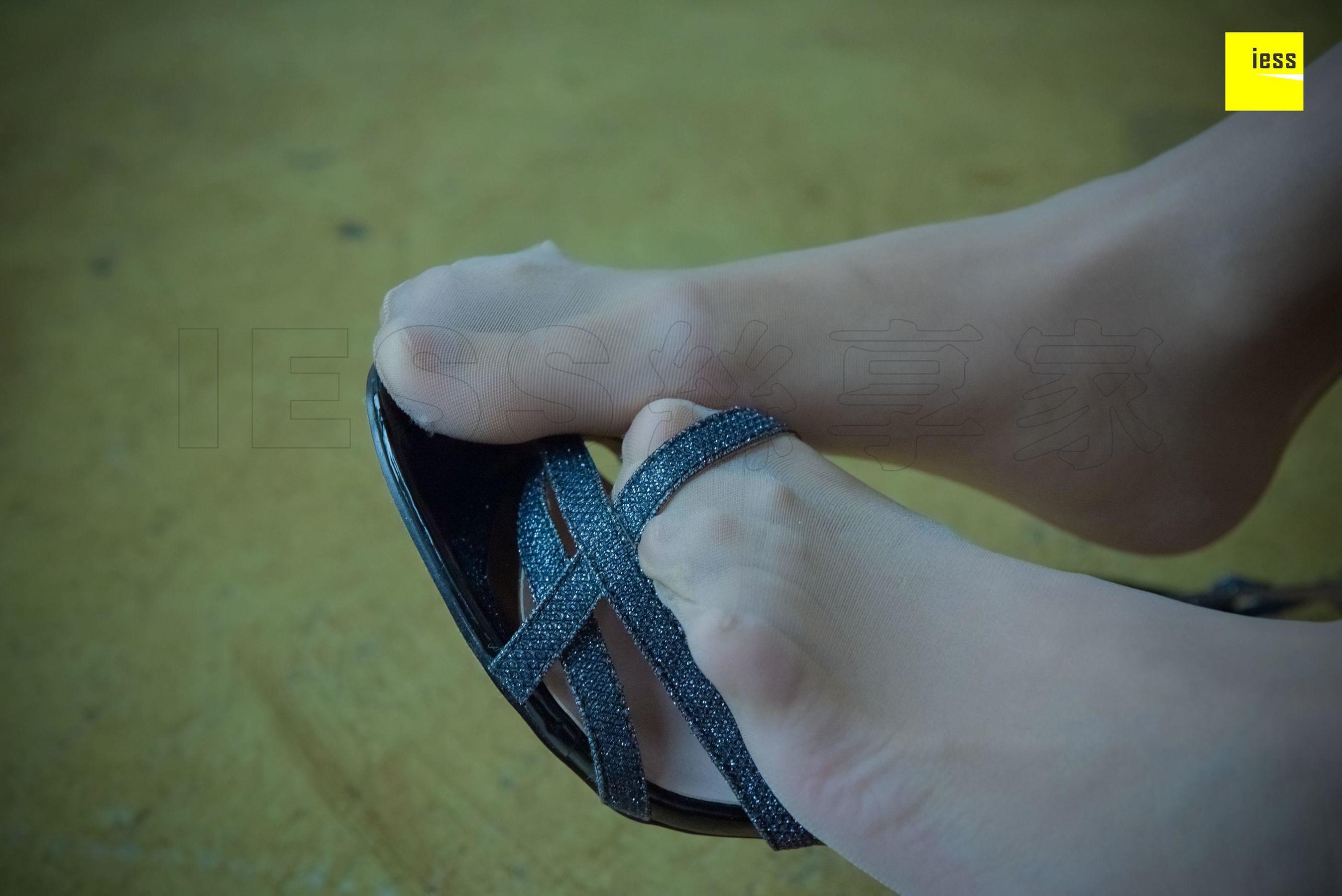 木木《风情万种肉丝凉拖》 [异思趣向IESS] 丝享家166 写真集