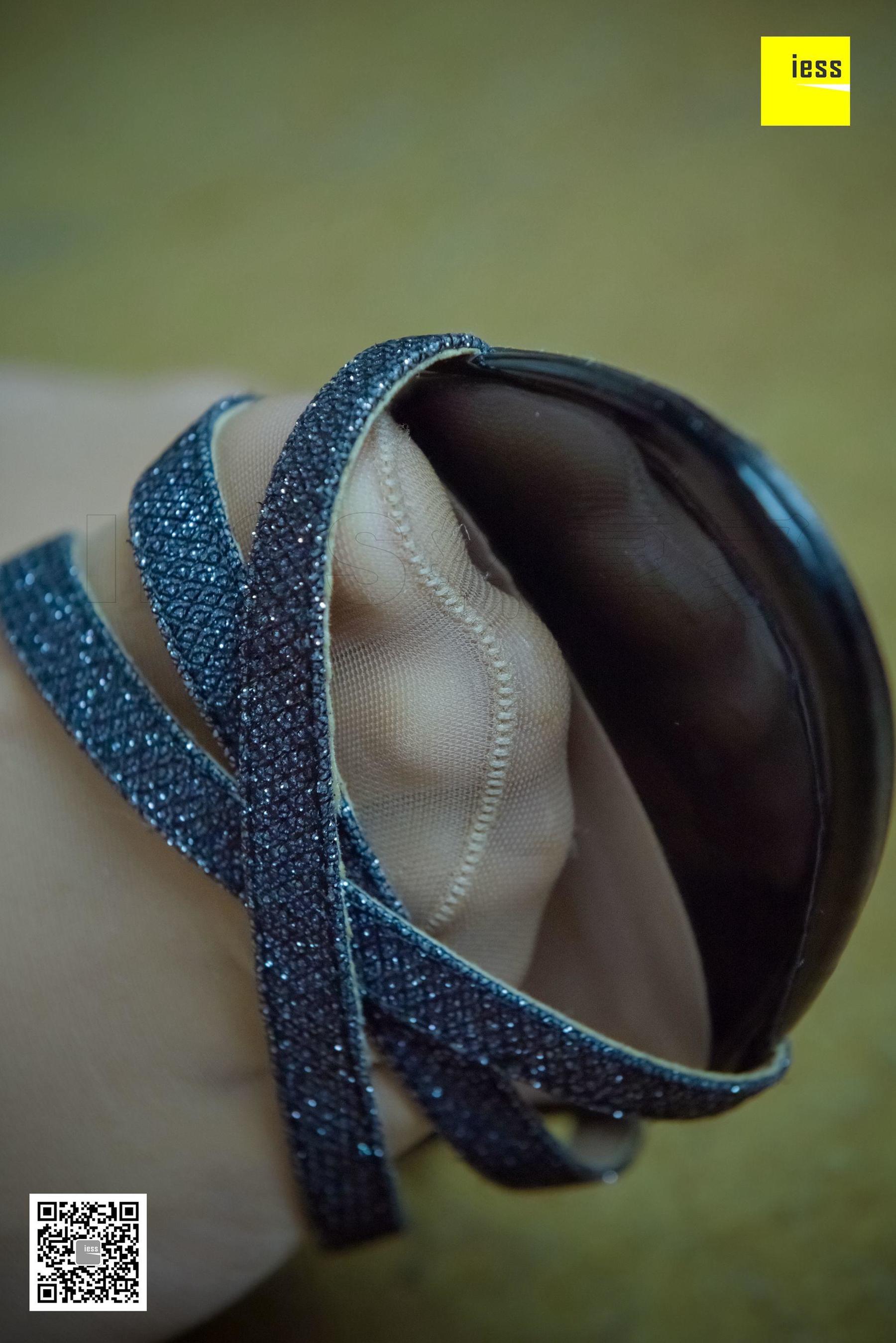 木木《风情万种肉丝凉拖》 [异思趣向IESS] 丝享家166 写真集