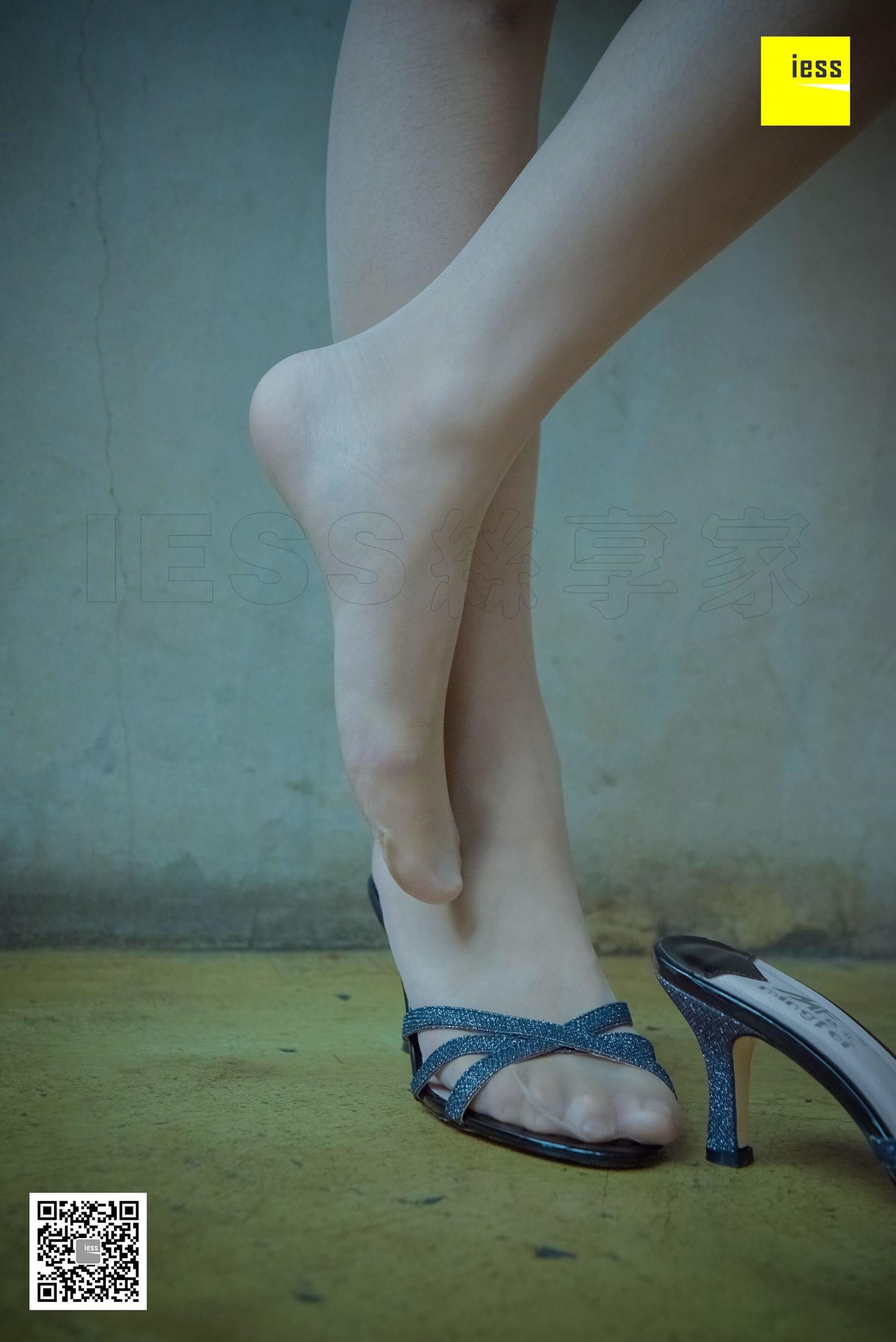 木木《风情万种肉丝凉拖》 [异思趣向IESS] 丝享家166 写真集