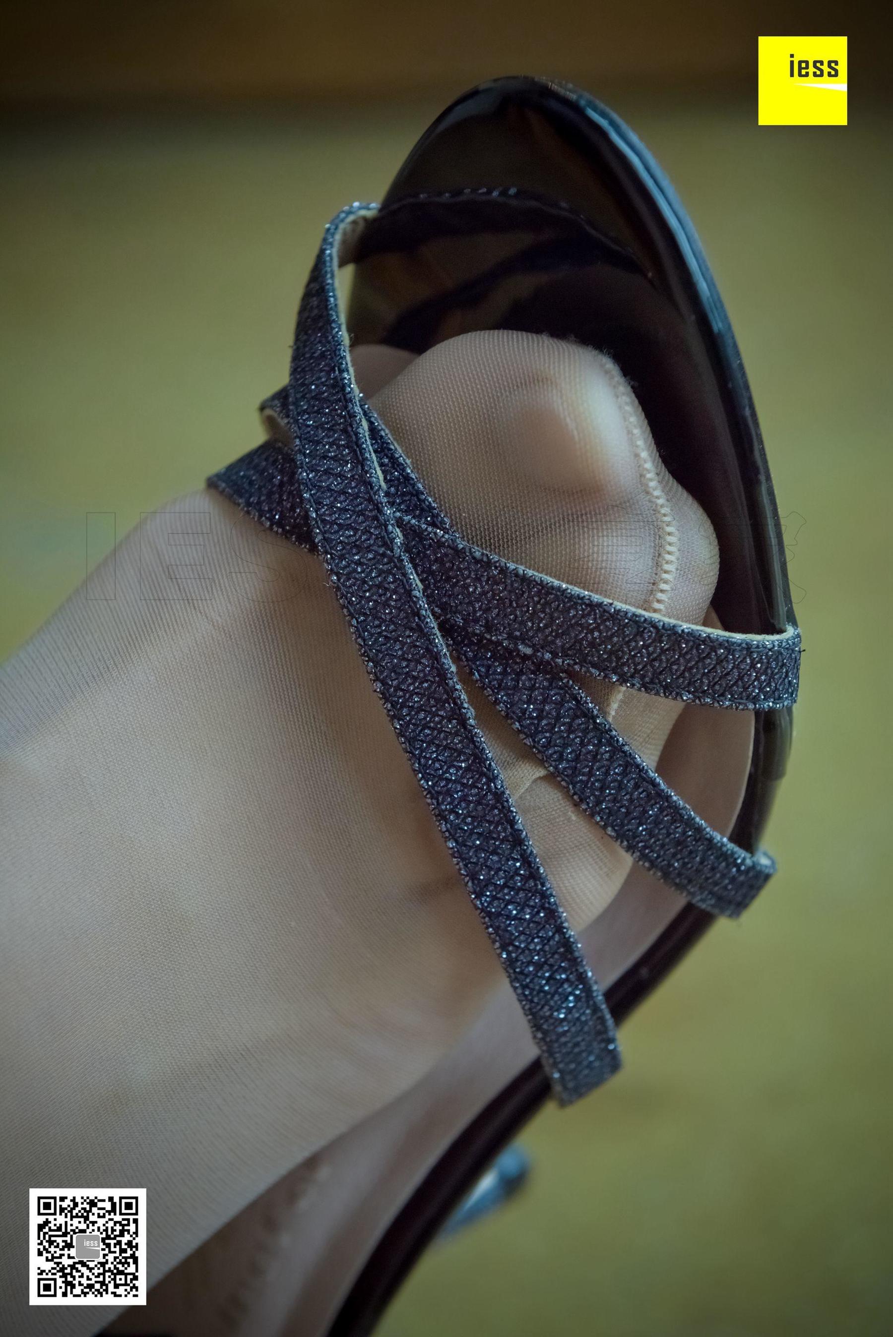 木木《风情万种肉丝凉拖》 [异思趣向IESS] 丝享家166 写真集