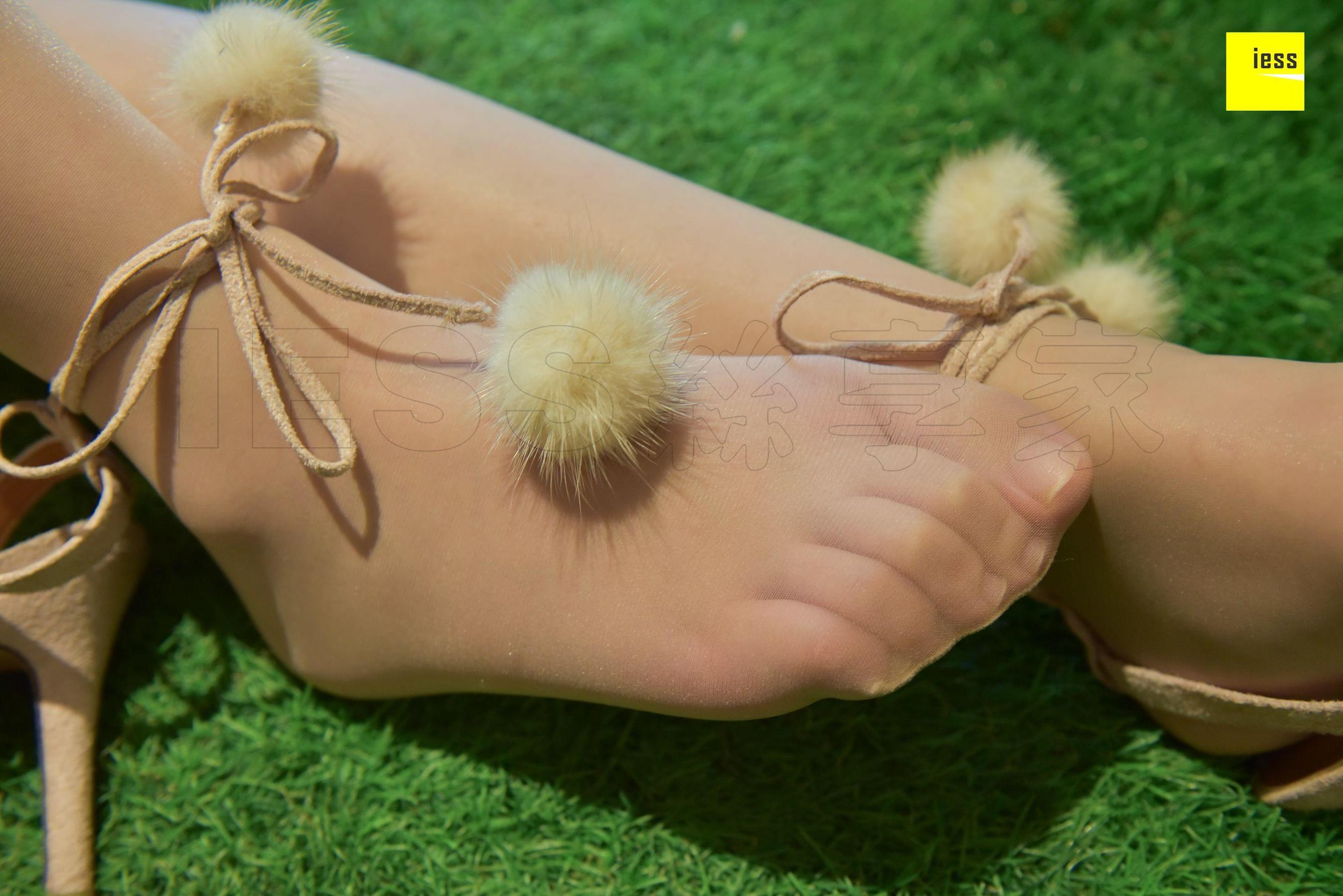 文欣《萌萌哒毛球肉丝》[异思趣向IESS] 丝享家171 写真集