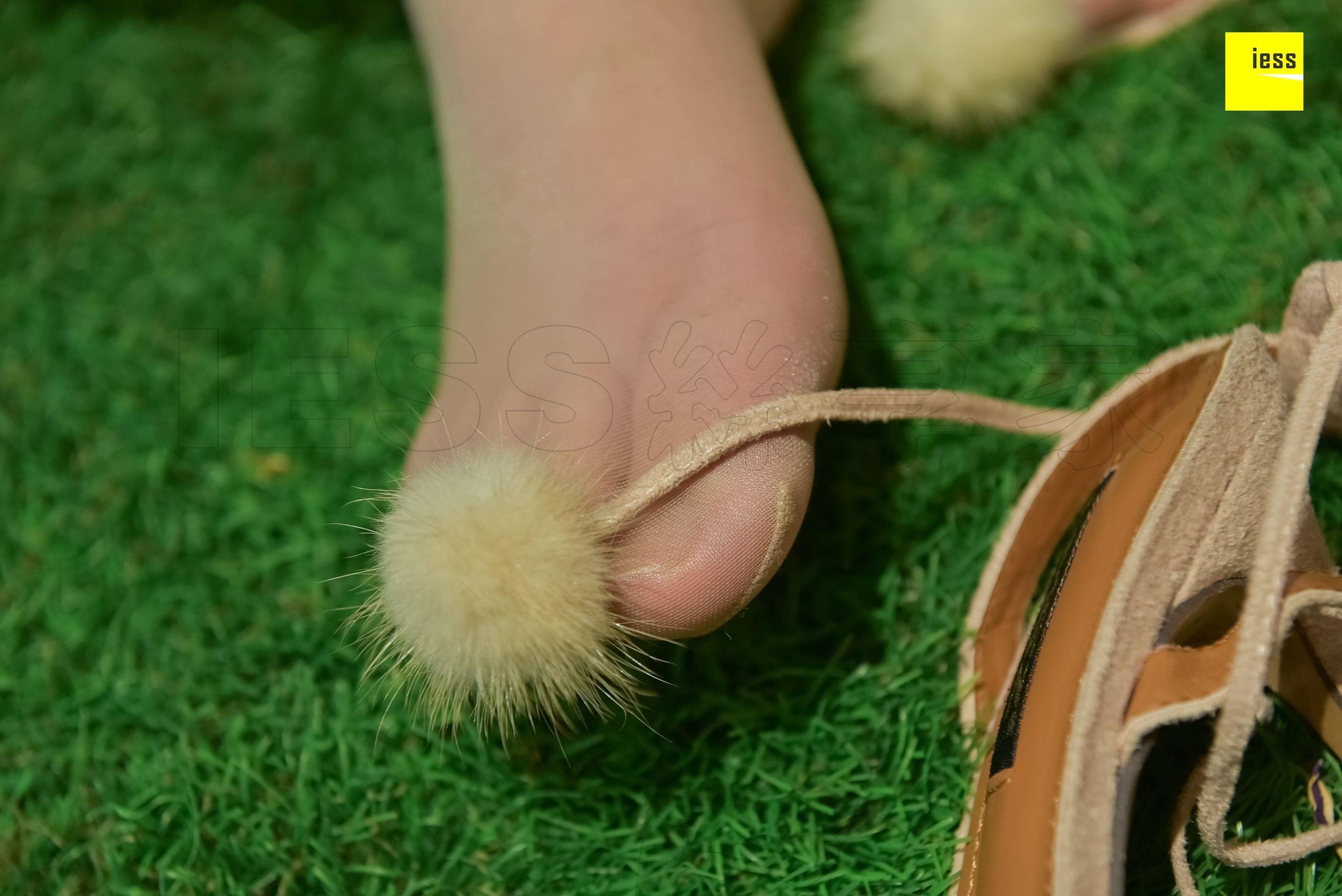 文欣《萌萌哒毛球肉丝》[异思趣向IESS] 丝享家171 写真集