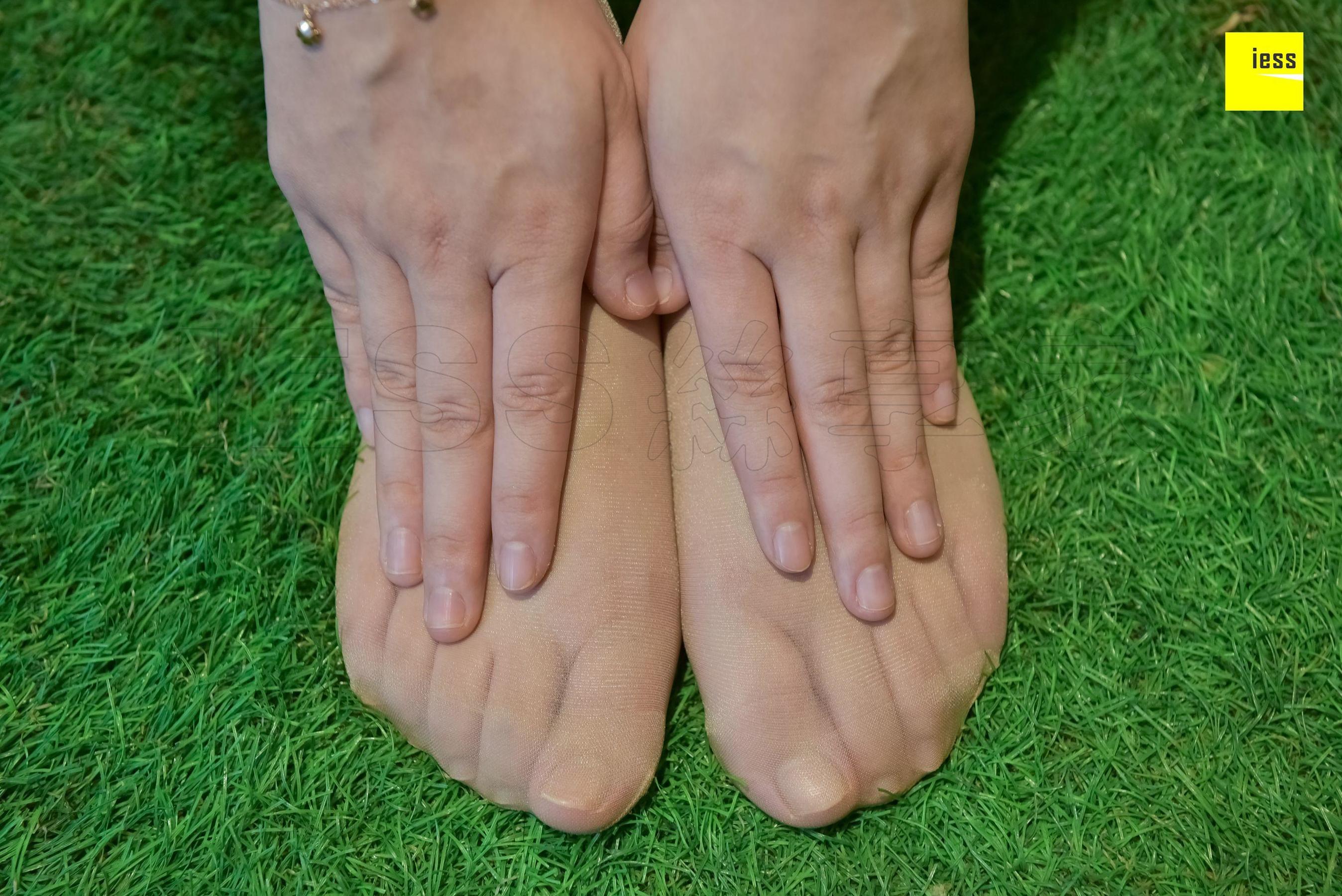 文欣《萌萌哒毛球肉丝》[异思趣向IESS] 丝享家171 写真集