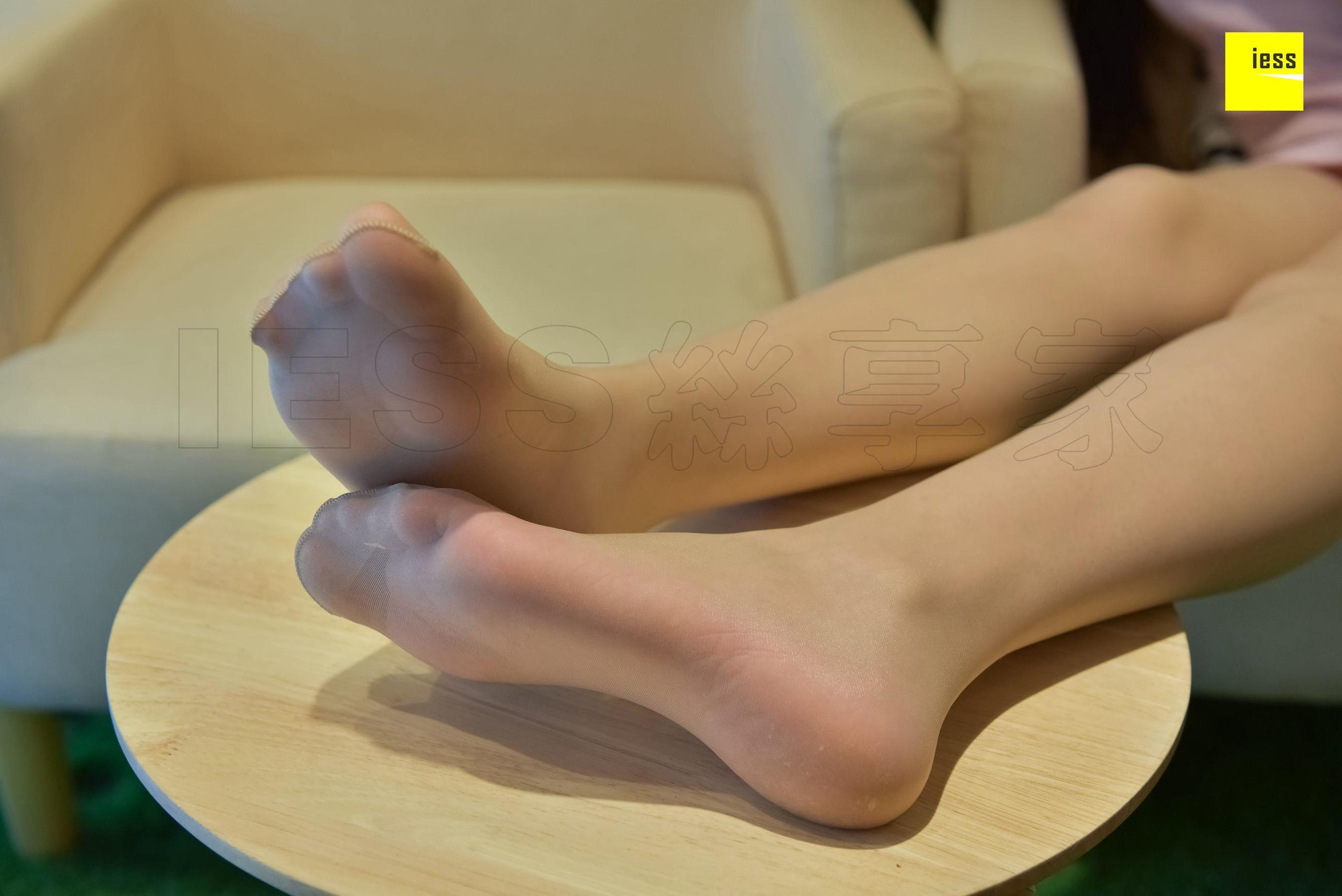 文欣《萌萌哒毛球肉丝》[异思趣向IESS] 丝享家171 写真集