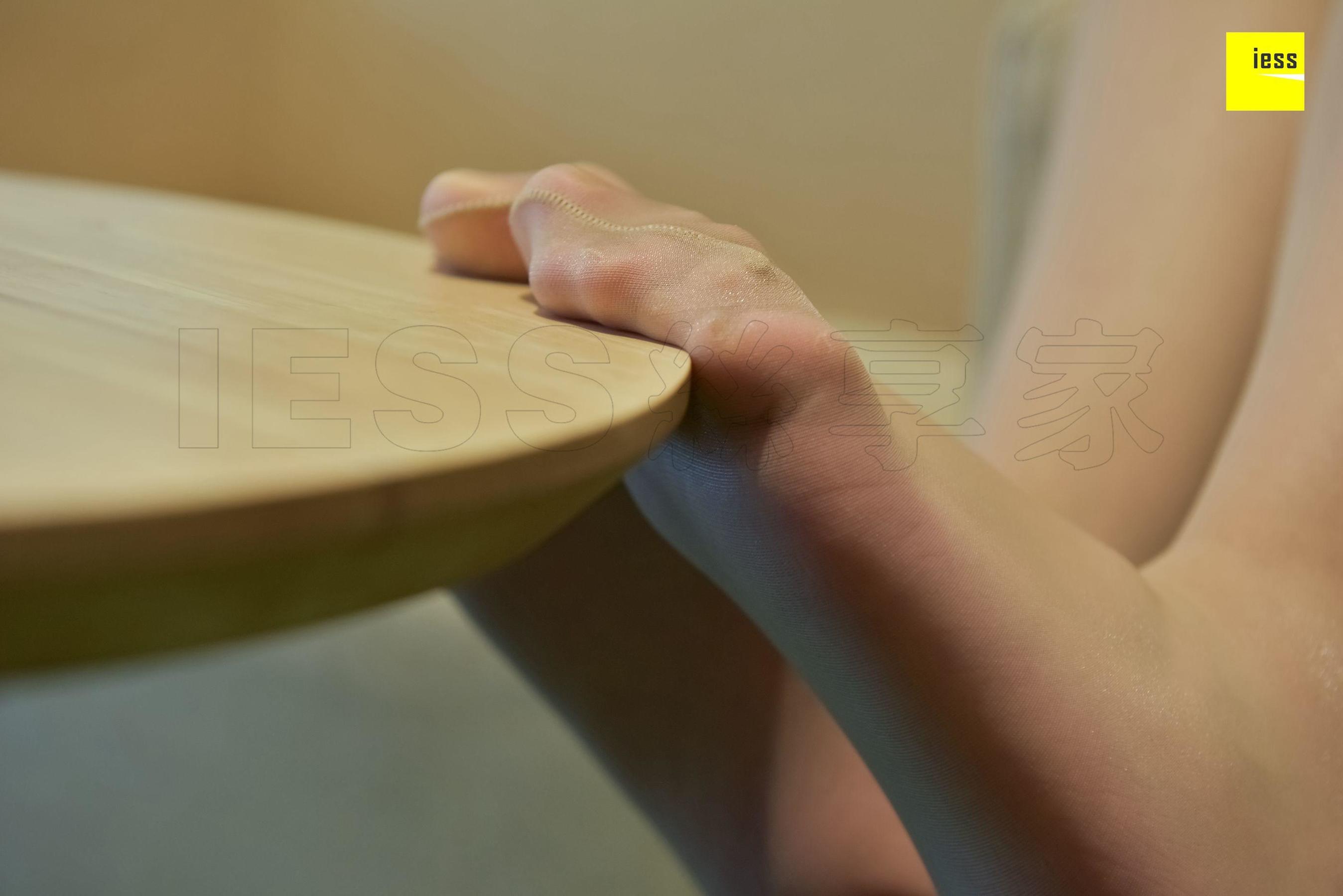 文欣《萌萌哒毛球肉丝》[异思趣向IESS] 丝享家171 写真集